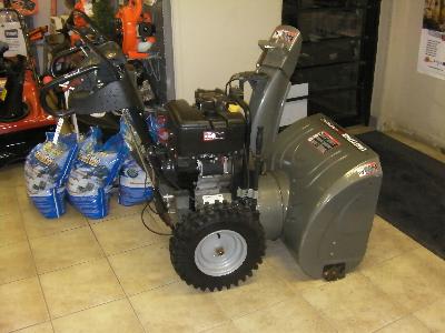 Sears - 9/27 2 Stage Snow Thrower